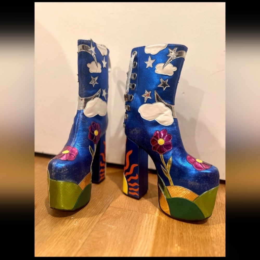 Scenery Platform Boots